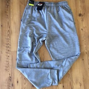 Brand new Nike dry fit sweatpants size L